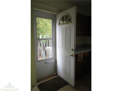 809 W Oakland Ave, Lansing, MI 48915 - photo 6