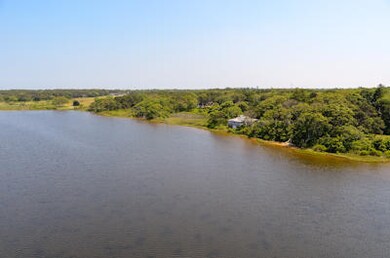 12 Trapps Pond Rd, Edgartown, MA 02539 - photo 3