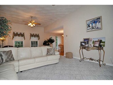 46 Derbyshire Dr, Cranston, RI 02921 - photo 7