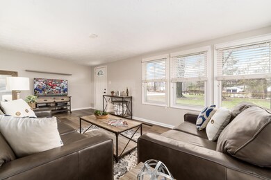 S_-_13441_Graham_Rd_SW_-_013