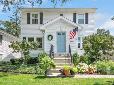 213 Walker Ave, Clarendon Hills, IL 60514 - photo 2