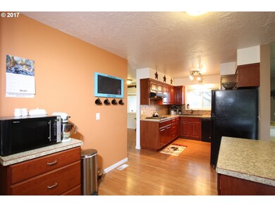 23170 SW Mckibben Rd, Sheridan, OR 97378 - photo 5