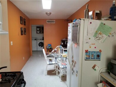 2533 Mckinley Ave, El Paso, TX 79930 - photo 4