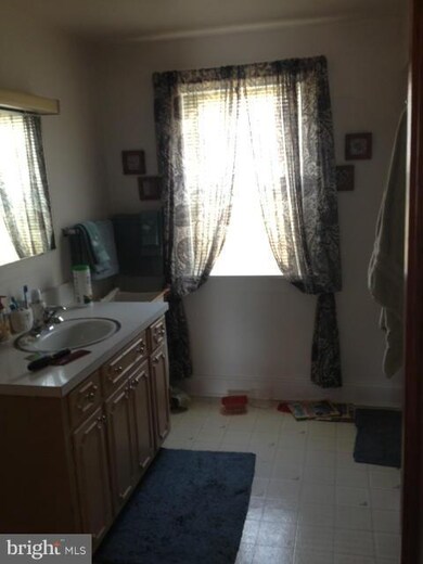 340 Lortz Ave, Chambersburg, PA 17201 - photo 3