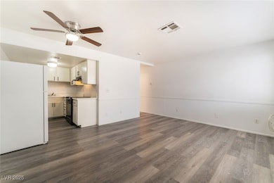 4721 Cessna Ave unit 2, Las Vegas, NV 89115 - photo 2