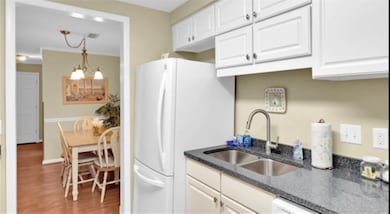 850 Mallery St unit H-9, Saint Simons Island, GA 31522 - photo 5