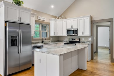 1104 Little River View Dr, Seneca, SC 29672 - photo 3