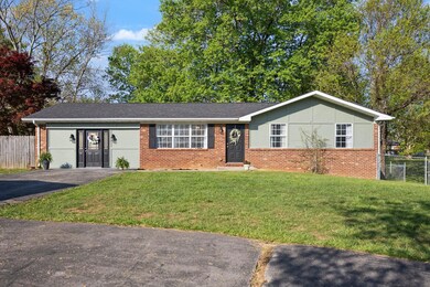 258 Dutton Cir, Jamestown, KY 42629 - photo 3