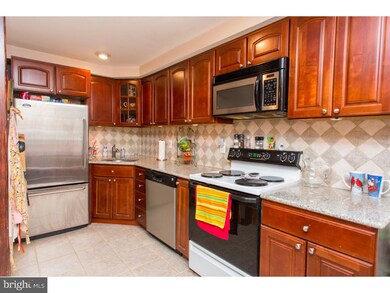 1163 Oakwood Dr, Glenolden, PA 19036 - photo 4