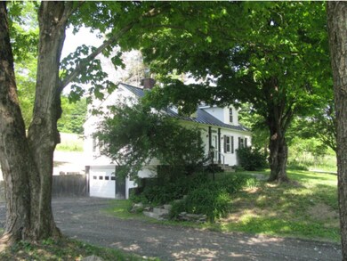 437 Piggery Rd, Putney, VT 05346 - photo 4