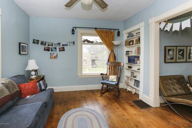 1613 w