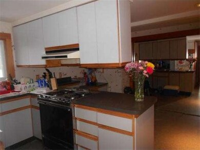 21 Summer Ave, Waltham, MA 02452 - photo 2