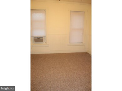 540 S 18 1/2 St, Reading, PA 19606 - photo 4