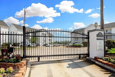 Enjoy fully gated community for enhanced security.