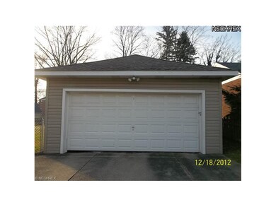 Detached Garage