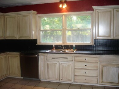 Ceramic tiled flooring!