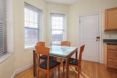 394 Riverway unit 6, Boston, MA 02115 - photo 3