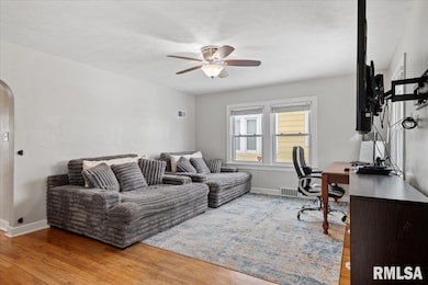 2357 S 8th St, Springfield, IL 62703 - photo 2