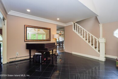 12 Dole St, Staten Island, NY 10312 - photo 2