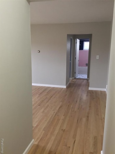 4820 Briarwood Ave unit 4, Royal Oak, MI 48073 - photo 2