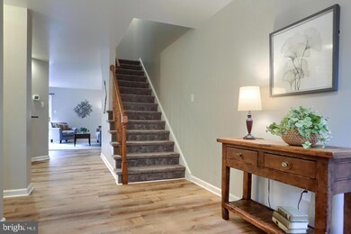 1102 Coventry Pointe Ln, Pottstown, PA 19465 - photo 2