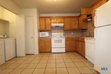4107 Primrose Dr unit B, Copperas Cove, TX 76522 - photo 3