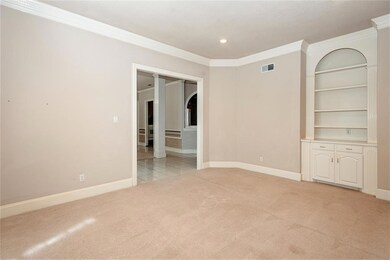 1645 Oak Creek Dr, Hurst, TX 76054 - photo 7