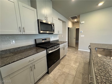 7560 Blue Lotus Ave, Las Vegas, NV 89113 - photo 7