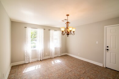 18606 Mockingbird Ln, Tomball, TX 77377 - photo 5
