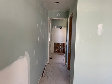 Master into walk in closet and bathroom