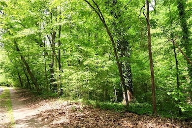 6380 River Chase Cir NW, Sandy Springs, GA 30328 - photo 5