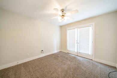 2705 Rutland St unit D, Houston, TX 77008 - photo 4