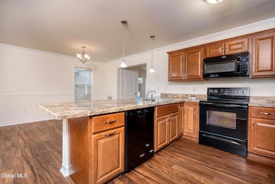 140 Paddock Cir, Rotterdam, NY 12306 - photo 5