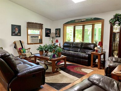 14 Hall Rd, West Lebanon, NH 03784 - photo 4