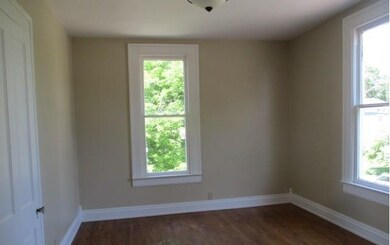 215 W 13th St, Anderson, IN 46016 - photo 4