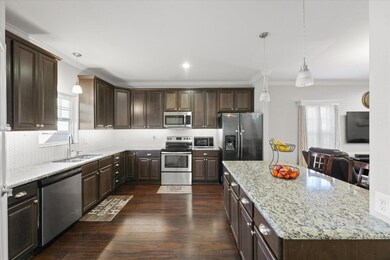 702 W Church St, Grand Prairie, TX 75050 - photo 5