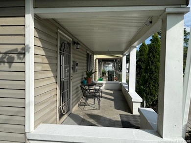 237 Silver St, New Albany, IN 47150 - photo 4