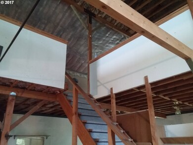 37000 S Wilhoit Rd, Molalla, OR 97038 - photo 4