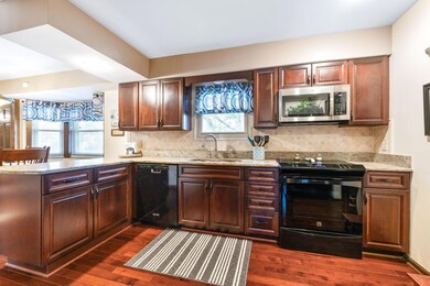 6640 Belleshire St (Interior)-13