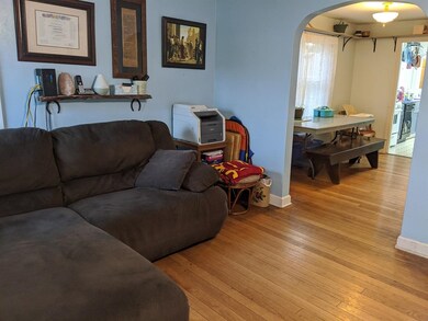 1005 E 10th St S, Newton, IA 50208 - photo 3