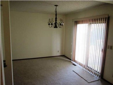 Dining Room Sliding Door to Deck