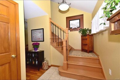 3116 Cambridge Cir, Allentown, PA 18104 - photo 2