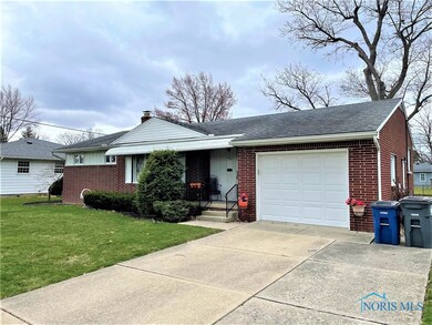 Brick Ranch near Copland Park!