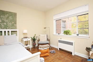 32 University Cir unit 203, Charlottesville, VA 22903 - photo 7