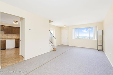 15 Parkview Loop, Staten Island, NY 10314 - photo 4