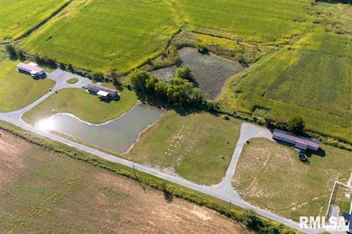 10685 Jc Ln, Marion, IL 62959 - photo 7