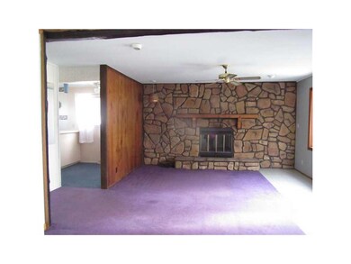 Family Room. Extra large family room with bay wind