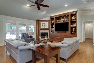 13826 Kimberley Ln, Houston, TX 77079 - photo 7