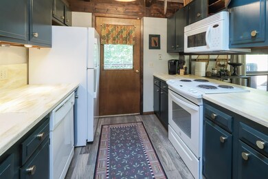 1037 Safford Rd, Hartford, VT 05001 - photo 5