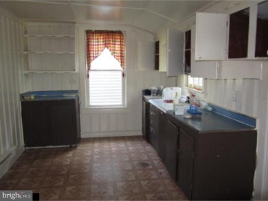 417 W Mcneal St, Millville, NJ 08332 - photo 6